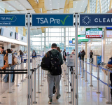 Some small US airports may have to  shut due to TSA absences, official says