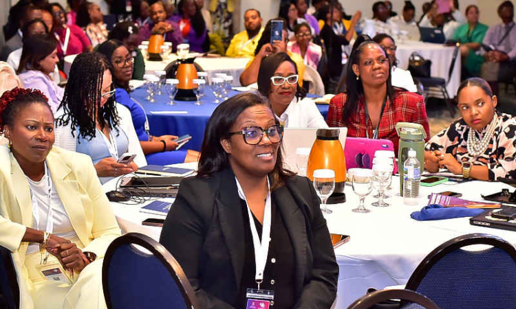     Nearly 400 educators gather in  Jamaica for CXC Regional Forum