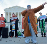 Supreme Court justices lean toward  Trump in asylum-processing case