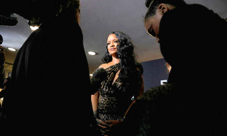 Woman pleads not guilty to  attempted murder Rihanna