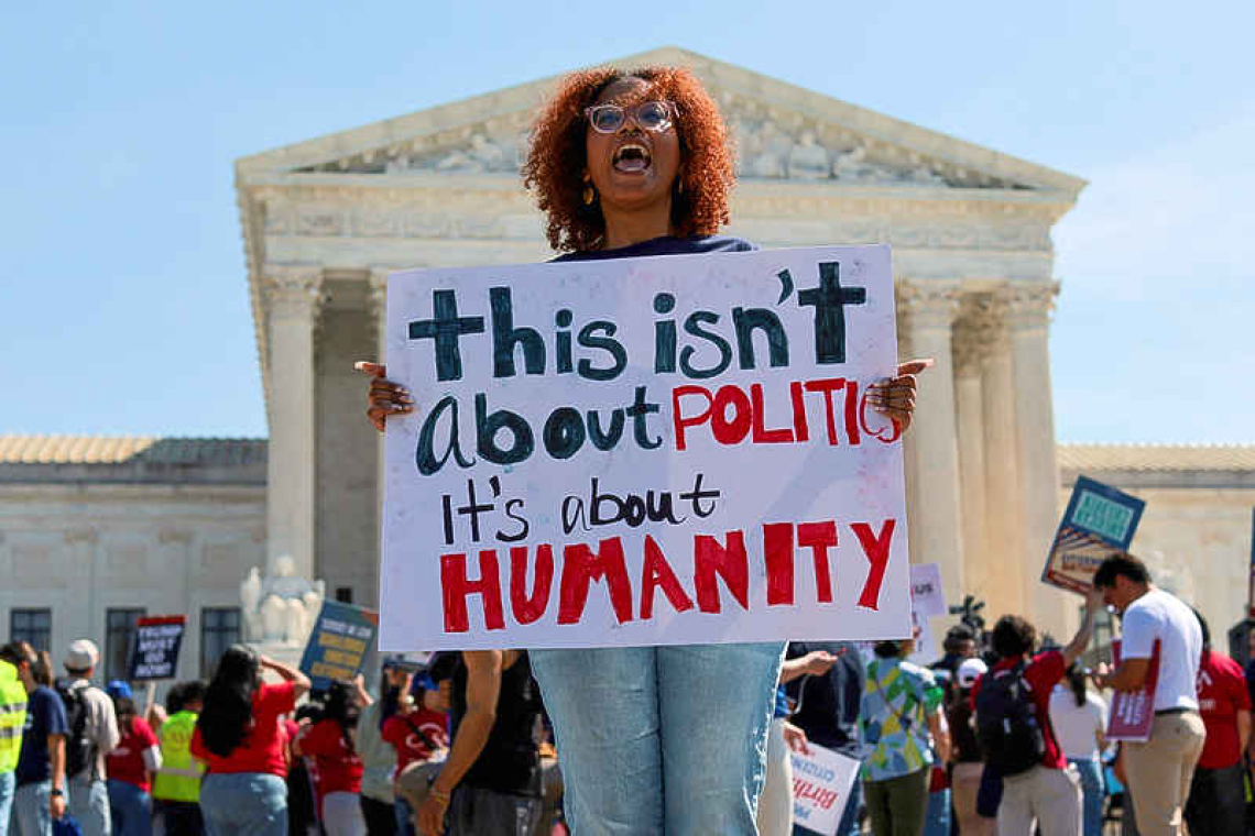 Supreme Court justices skeptical of Trump order to restrict birthright citizenship