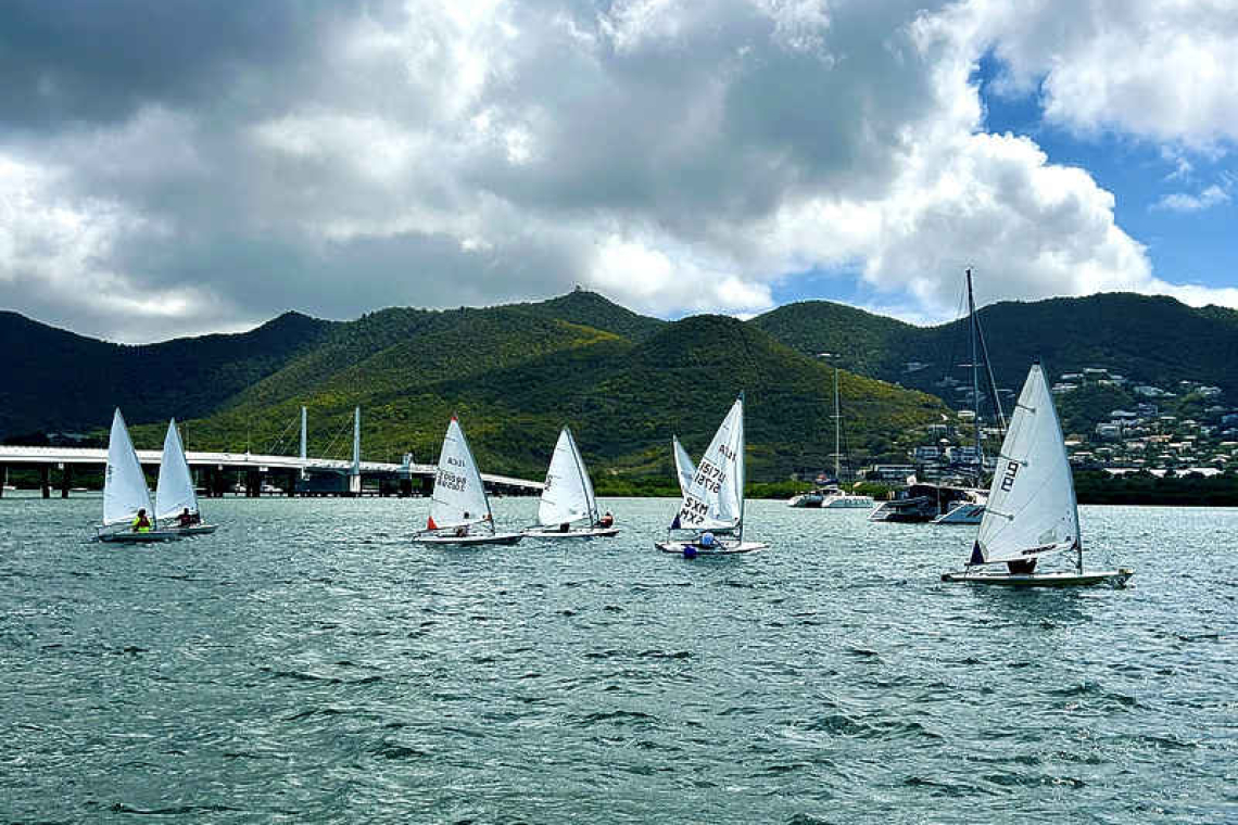 SMYC Dinghy Season Championship Concludes with Bus Regatta 
