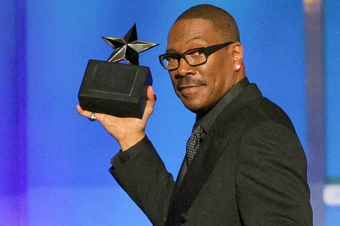 Eddie Murphy receives  life achievement award