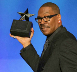 Eddie Murphy receives  life achievement award