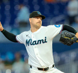 Marlins' pitching, hitting too much for Cardinals  