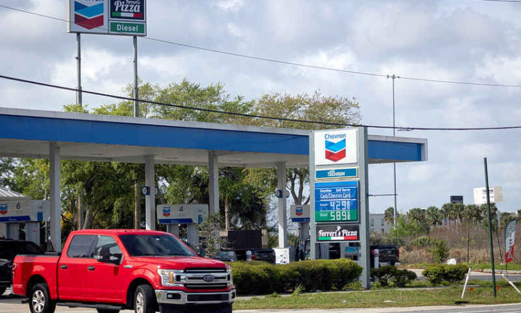   Oil-price bets ahead of Iran war news totalled $7 billion, reporting shows