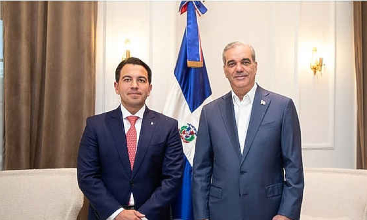       Abinader and Scotiabank president  highlights DR’s strategic regional role