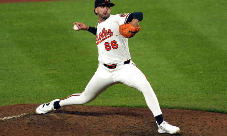 Orioles spoil Yankees pitching gem with homer  