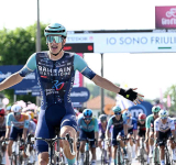         Segaert steals a march to win Giro stage 12, Eulalio extends lead