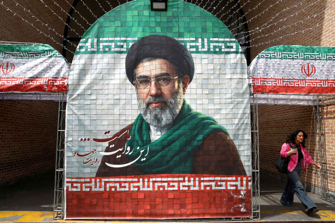 US and Iran still at odds on key issues,  but both sides report signs of progress