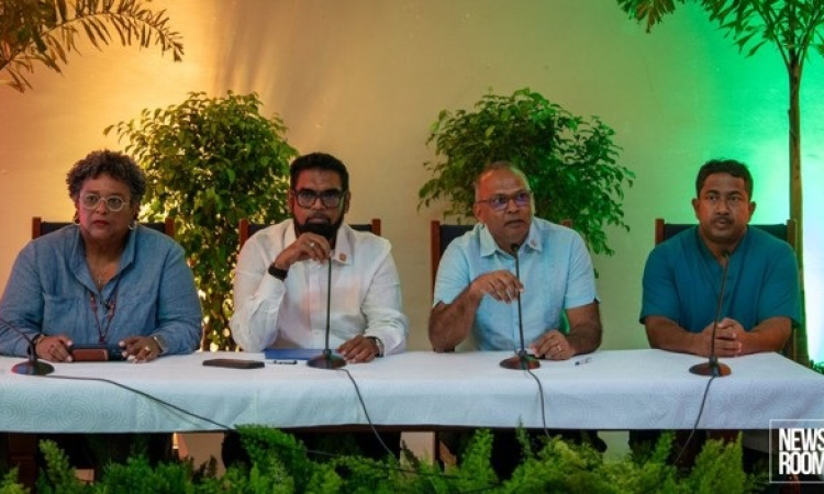       Guyana, Barbados creating investment fund  as travel becomes easier with digital ID card