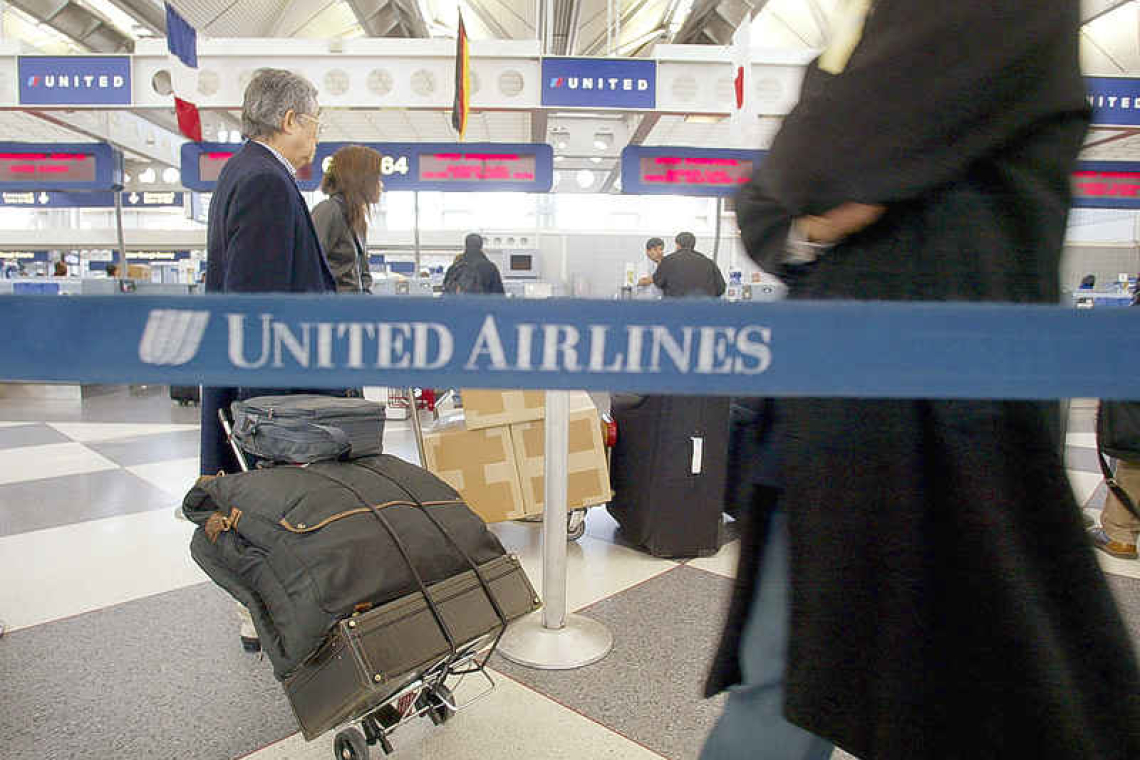 United Airlines CEO rules  out consolidation push