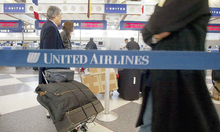 United Airlines CEO rules  out consolidation push