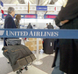 United Airlines CEO rules  out consolidation push