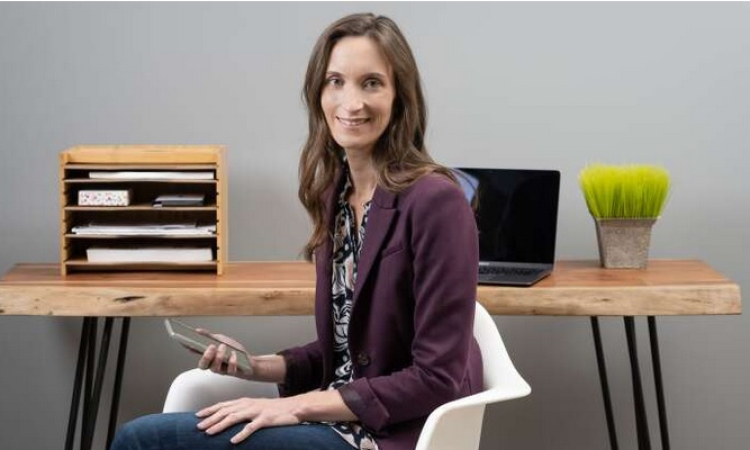 Expert advises on responsible  social-media use for teens