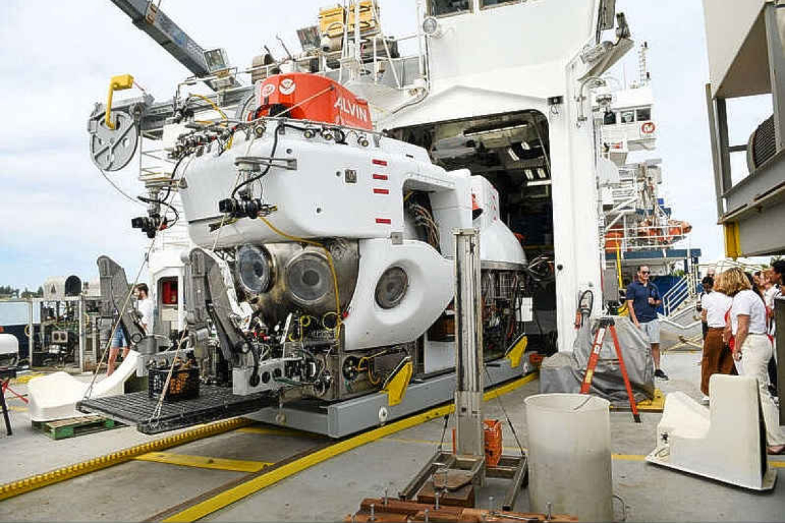 Submersible that explored  Titanic visits for maintenance