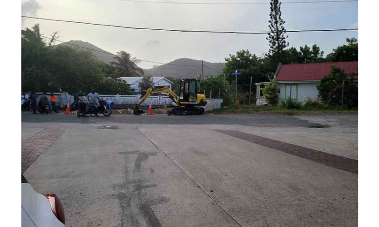 Significant leak repair causes  road closure on Concordia Road