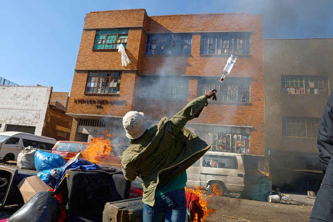 South African protesters go door-to-door  forcing immigrants from their homes
