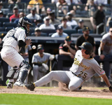 Yankees rally late, but Pirates take DH opener in 10 innings