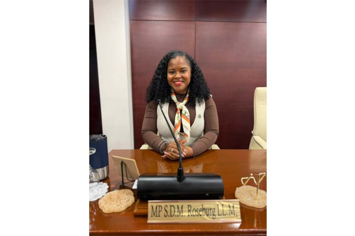 MP Roseburg: Educate youth  instead of banning social media