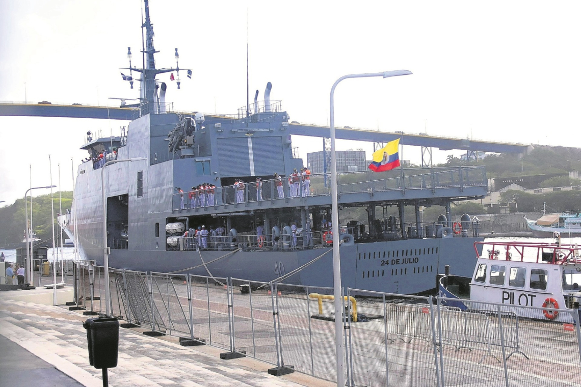 Colombian navy  ship in Curaçao