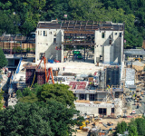 Supreme Court lets White House  ballroom construction continue