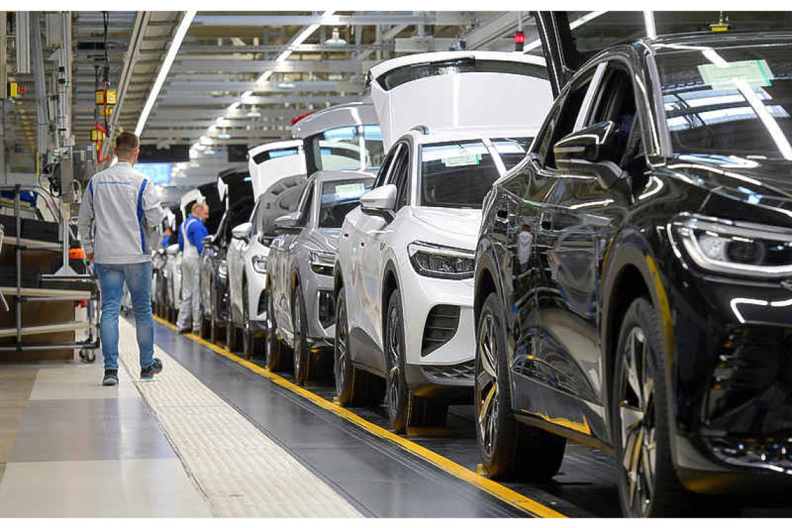 Volkswagen supervisory board  supports transformation plan