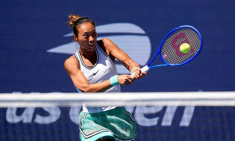 Rybakina overpowers Osaka to reach US  Open quarter-finals, Zheng stuns Swiatek