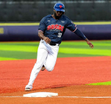  St. Maarten’s Richardson hits 3 home runs  in China 