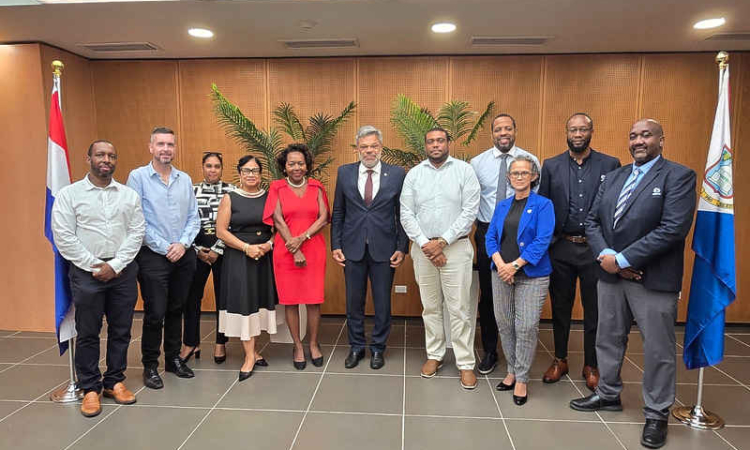 Follow-up talks continue on proposed  Surinam Airways route to St. Maarten