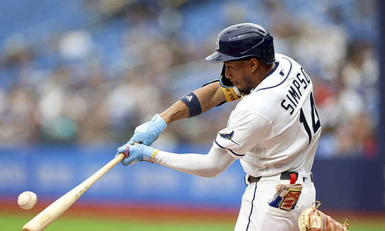 Big fourth inning propels Rays to sweep of Athletics