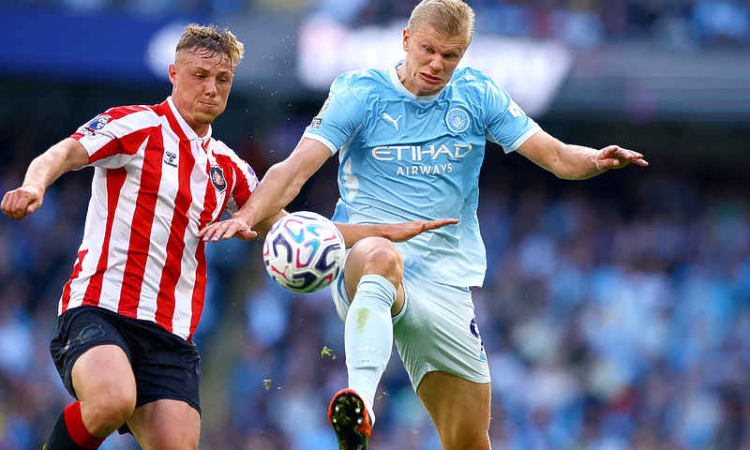 Goals galore keep Man City flying, but cracks remain at the back