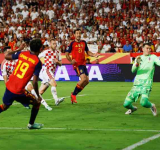 Lamine nets double as Spain win again and England beat 10-man Czechs