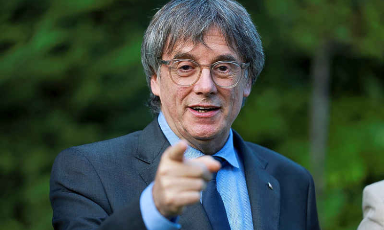 Catalan separatist to return home  after top court lifts arrest warrant