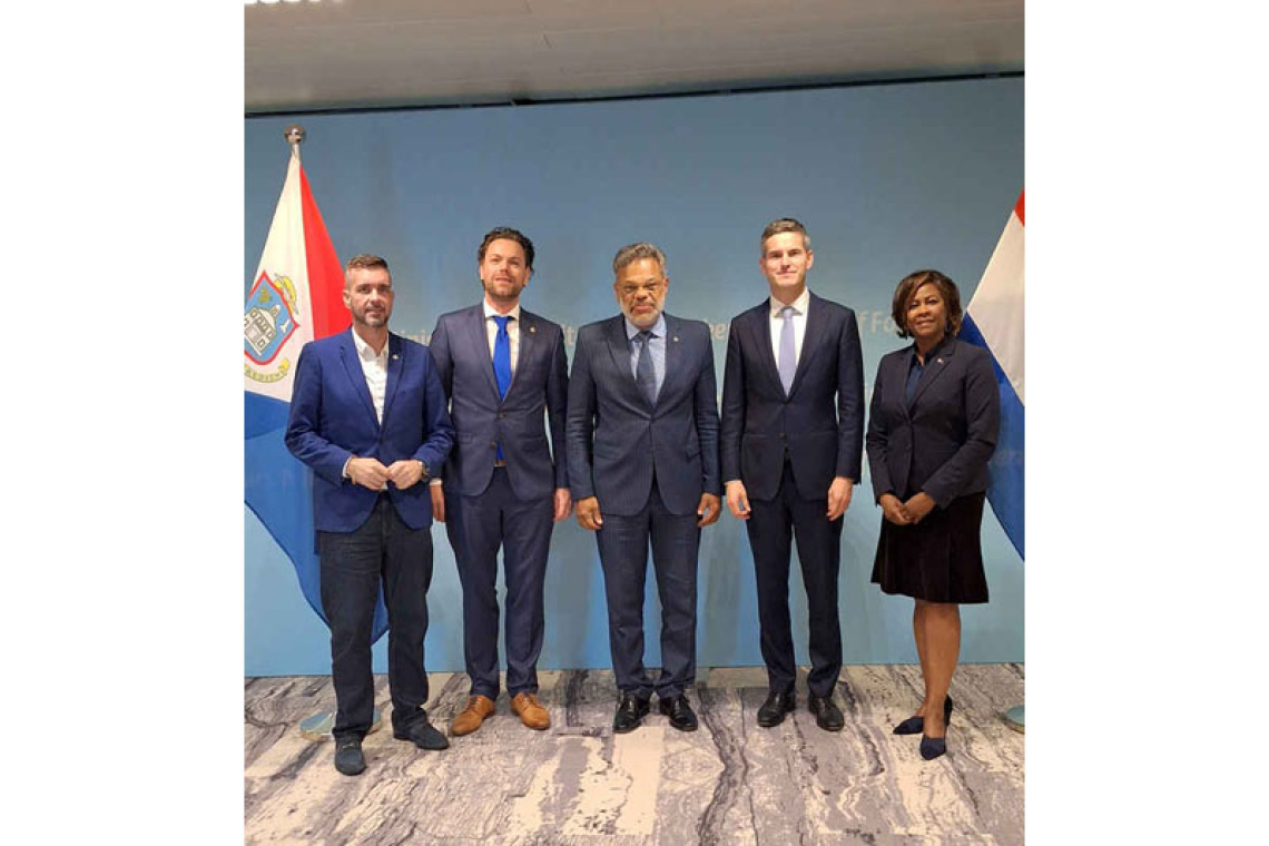 PM seeks stronger Dutch support  for Foreign Affairs Department