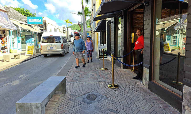 Shops in town can open St. Maarten  Day, Christmas and New Year’s Day