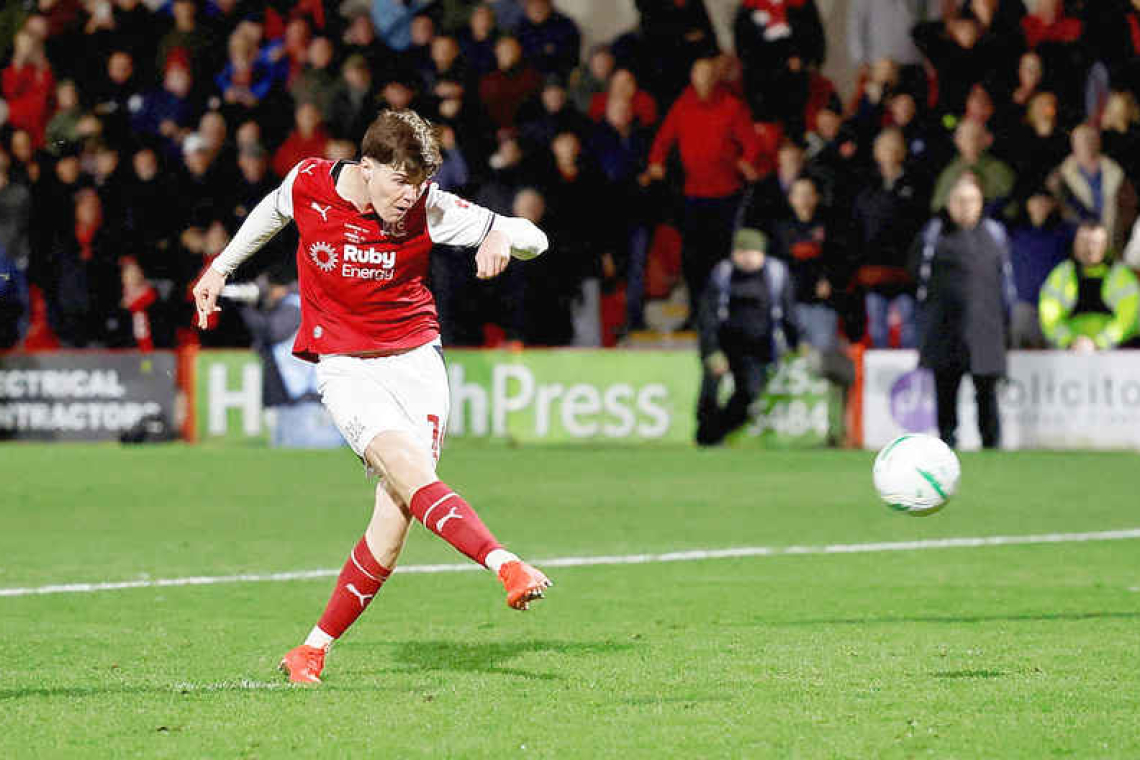 Fourth-tier Fleetwood stun Arsenal in League Cup shootout