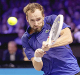 Medvedev battles back from brink to beat Norrie in Vienna